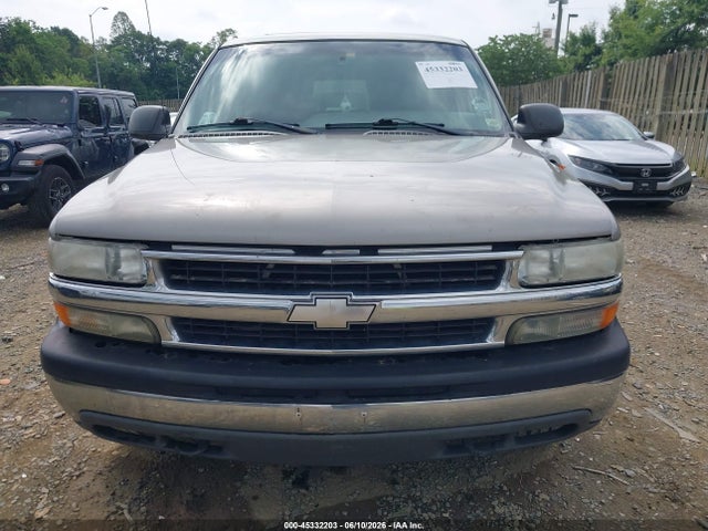 45332203 :رقم المزاد ، 3GNFK16Z42G193114 vin ، 2002 Chevrolet Suburban 1500 Ls مزاد بيع