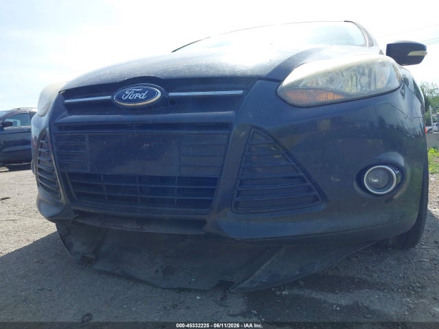 Продажа на аукционе авто 2012 Ford Focus Titanium, vin: 1FAHP3N22CL354640, номер лота: 45332225