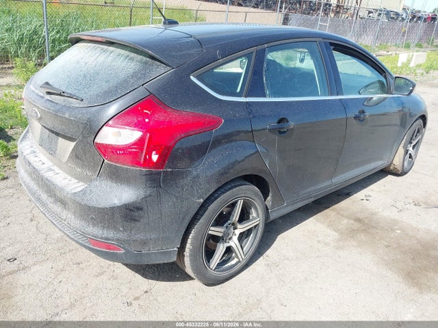 Продажа на аукционе авто 2012 Ford Focus Titanium, vin: 1FAHP3N22CL354640, номер лота: 45332225