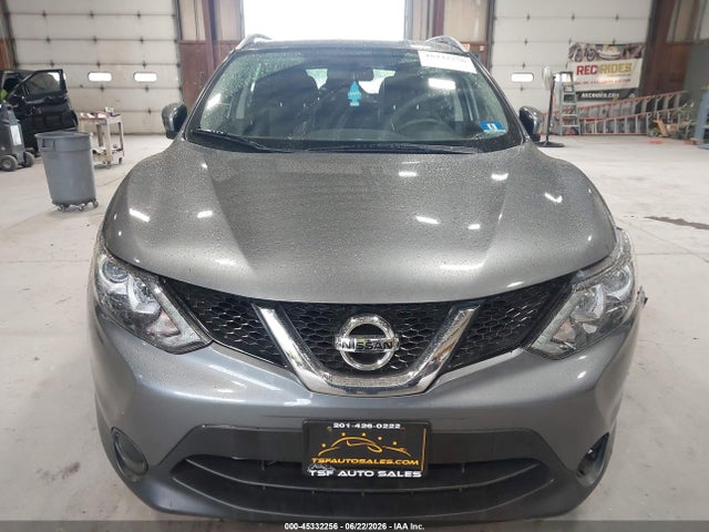 45332256 :رقم المزاد ، JN1BJ1CR5JW200993 vin ، 2018 Nissan Rogue Sport Sv مزاد بيع