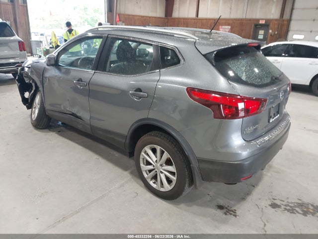 45332256 :رقم المزاد ، JN1BJ1CR5JW200993 vin ، 2018 Nissan Rogue Sport Sv مزاد بيع
