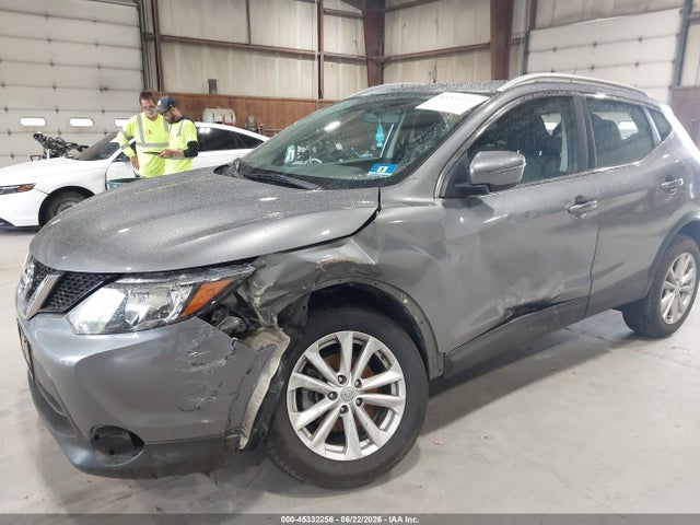 45332256 :رقم المزاد ، JN1BJ1CR5JW200993 vin ، 2018 Nissan Rogue Sport Sv مزاد بيع