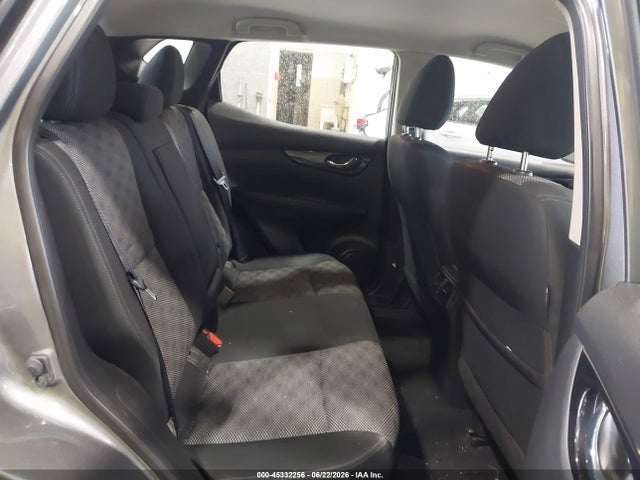 45332256 :رقم المزاد ، JN1BJ1CR5JW200993 vin ، 2018 Nissan Rogue Sport Sv مزاد بيع