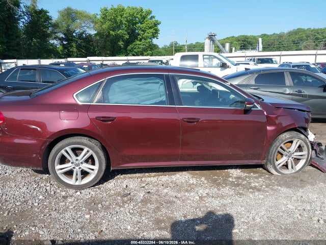 2014 Volkswagen Passat 1.8t Se მანქანა იყიდება აუქციონზე, vin: 1VWBT7A30EC077990, აუქციონის ნომერი: 45332284