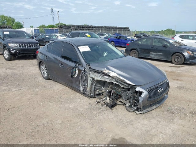 2016 JN1CV7AR2GM253251 main image