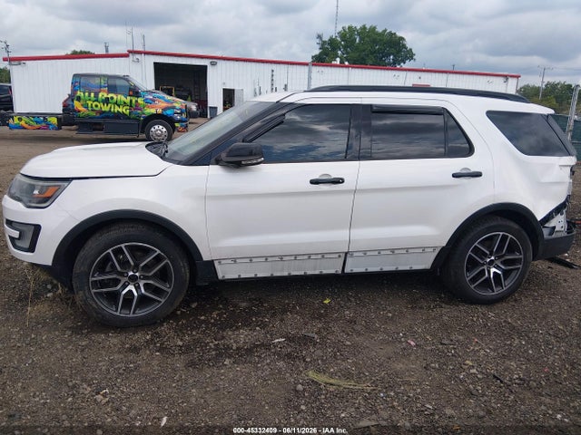 Продажа на аукционе авто 2016 Ford Explorer Sport, vin: 1FM5K8GT6GGC21100, номер лота: 45332409