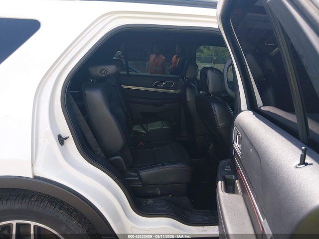 Продажа на аукционе авто 2016 Ford Explorer Sport, vin: 1FM5K8GT6GGC21100, номер лота: 45332409
