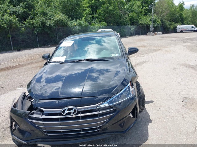 Hyundai ELANTRA SE 2019 5NPD74LF1KH412230 Image 13
