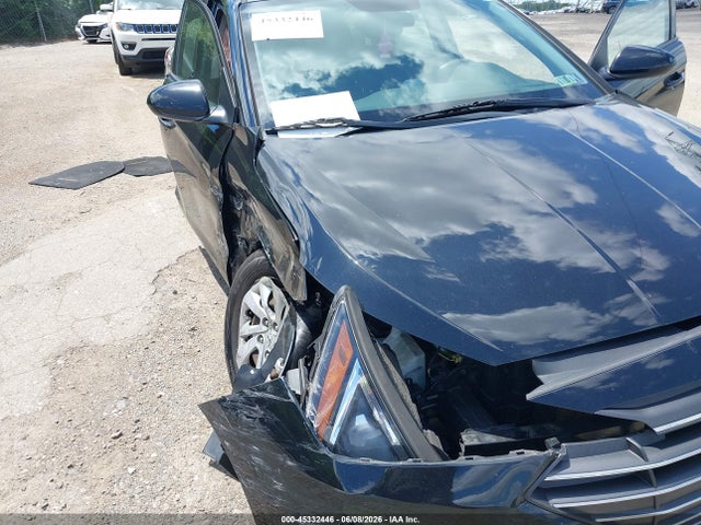 Hyundai ELANTRA SE 2019 5NPD74LF1KH412230 Image 6