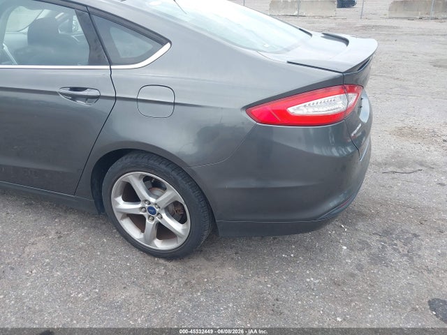 45332449 :رقم المزاد ، 3FA6P0HD5GR225124 vin ، 2016 Ford Fusion Se مزاد بيع