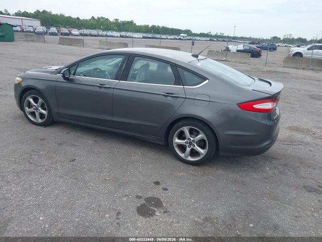 45332449 :رقم المزاد ، 3FA6P0HD5GR225124 vin ، 2016 Ford Fusion Se مزاد بيع