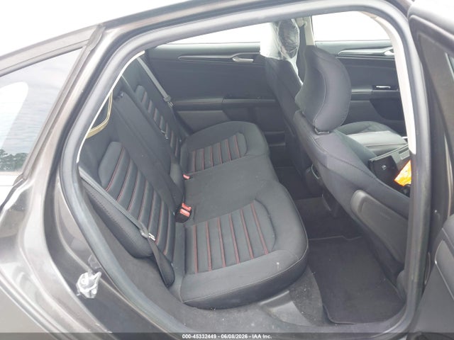 45332449 :رقم المزاد ، 3FA6P0HD5GR225124 vin ، 2016 Ford Fusion Se مزاد بيع