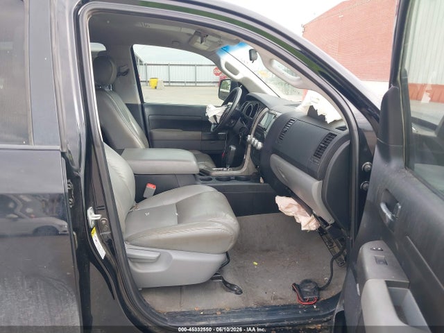 Продажа на аукционе авто 2010 Toyota Tundra Grade 5.7l V8, vin: 5TFEY5F15AX075328, номер лота: 45332550