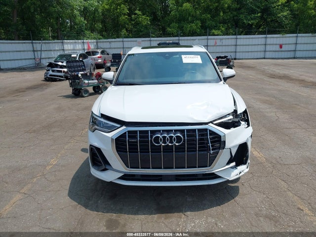 2023 Audi Q3 Premium 45 Tfsi S Line Quattro Tiptronic მანქანა იყიდება აუქციონზე, vin: WA1DECF31P1074130, აუქციონის ნომერი: 45332577