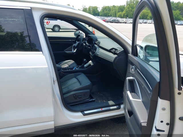 2023 Audi Q3 Premium 45 Tfsi S Line Quattro Tiptronic მანქანა იყიდება აუქციონზე, vin: WA1DECF31P1074130, აუქციონის ნომერი: 45332577