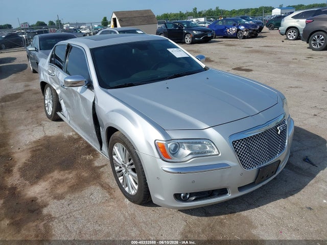 45332588 :رقم المزاد ، 2C3CCAHG7CH313790 vin ، 2012 Chrysler 300 Limited مزاد بيع