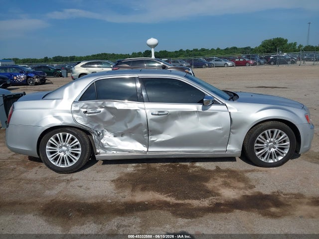 45332588 :رقم المزاد ، 2C3CCAHG7CH313790 vin ، 2012 Chrysler 300 Limited مزاد بيع
