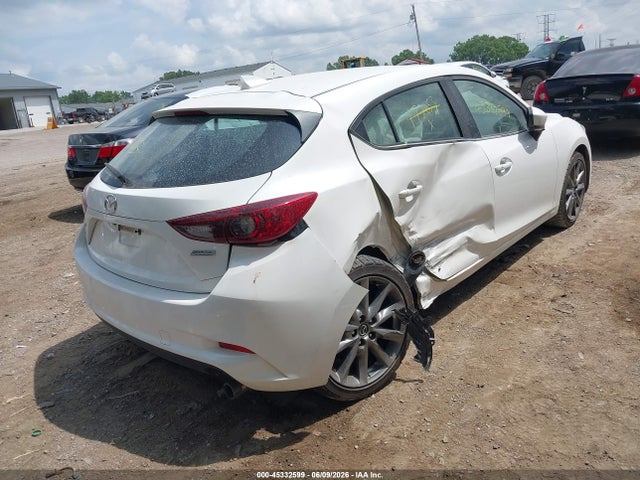 Продаж на аукціоні авто 2018 Mazda Mazda3 Touring, vin: 3MZBN1L3XJM172053, номер лоту: 45332599