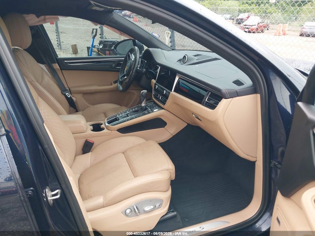 Продаж на аукціоні авто 2021 Porsche Macan S, vin: WP1AB2A55MLB35255, номер лоту: 45332617