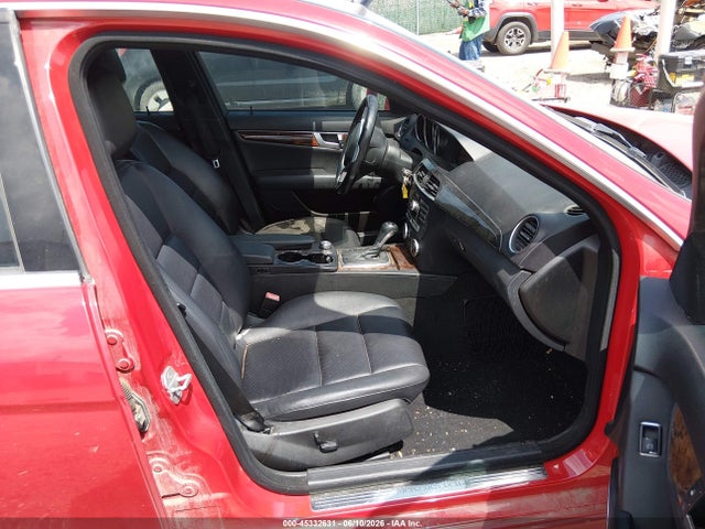 Продажа на аукционе авто 2012 Mercedes-benz C 250 Sport, vin: WDDGF4HB1CR219467, номер лота: 45332631