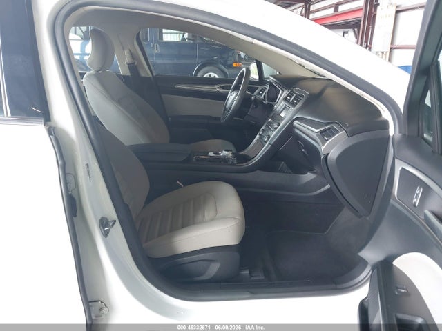 3FA6P0UUXJR271383 Ford Fusion Hybrid S
