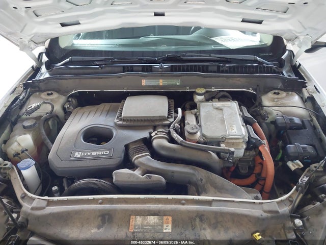 3FA6P0LU1KR115736 Ford Fusion Hybrid Se