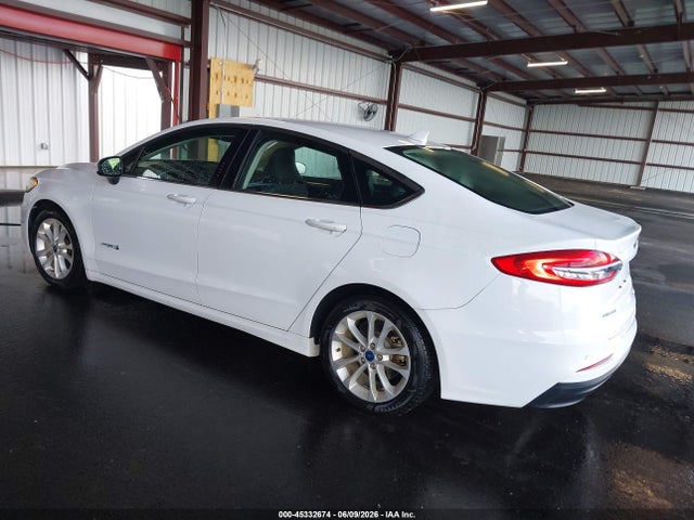 3FA6P0LU1KR115736 Ford Fusion Hybrid Se