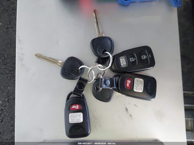 Hyundai ELANTRA SE 2019 5NPD74LF9KH437571 Image 11