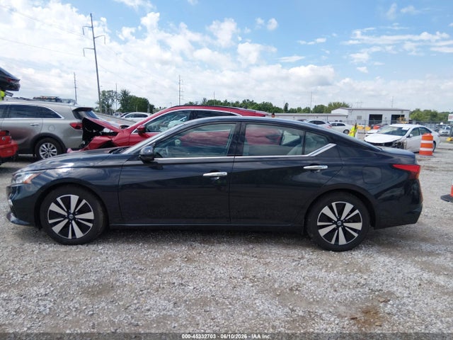 1N4BL4DV2LC113695 Nissan Altima Sv Fwd