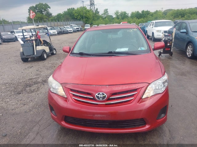 45332735 :رقم المزاد ، 2T1BU4EE6DC025750 vin ، 2013 Toyota Corolla Le مزاد بيع