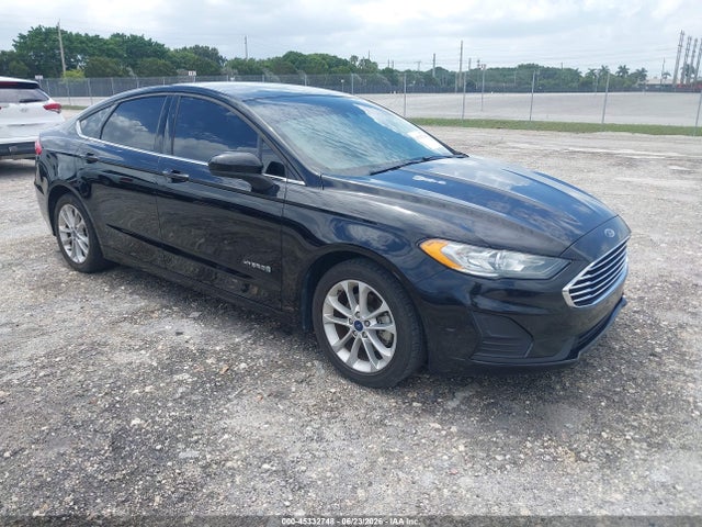 2019 3FA6P0LU3KR223162 главное изображение
