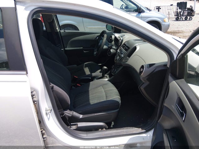 Aukcja sprzedaży 2015 Chevrolet Sonic Lt Auto, vin: 1G1JC5SH3F4212090, numer aukcji: 45332763