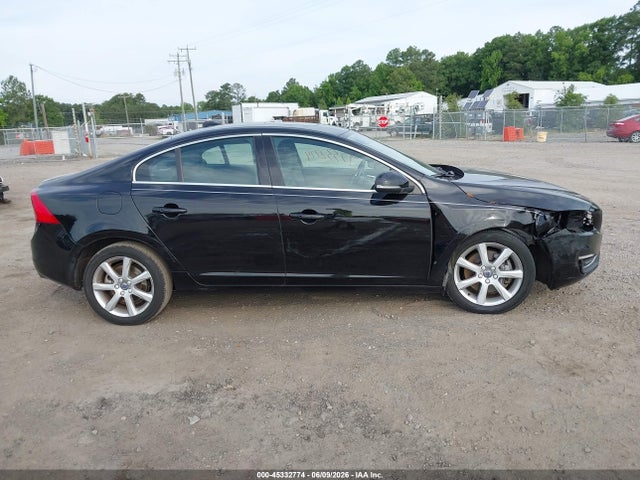 45332774 :رقم المزاد ، YV1612TK4G2409076 vin ، 2016 Volvo S60 T5 Premier مزاد بيع