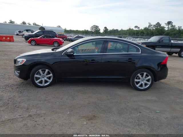 45332774 :رقم المزاد ، YV1612TK4G2409076 vin ، 2016 Volvo S60 T5 Premier مزاد بيع