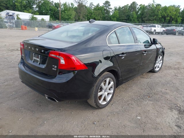 45332774 :رقم المزاد ، YV1612TK4G2409076 vin ، 2016 Volvo S60 T5 Premier مزاد بيع