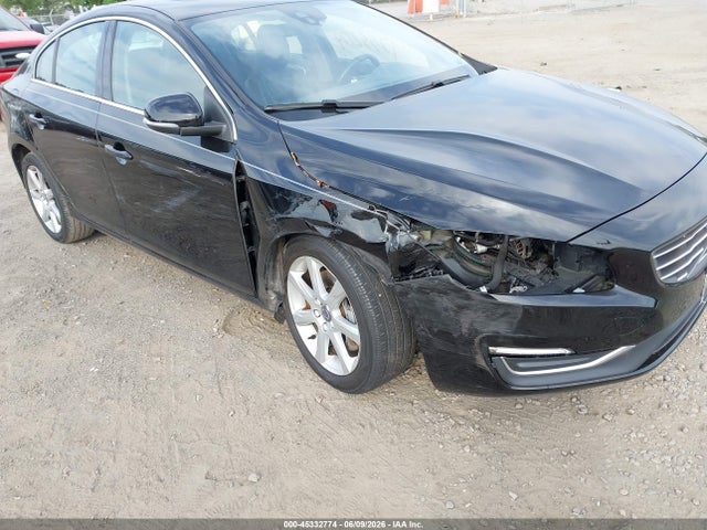 45332774 :رقم المزاد ، YV1612TK4G2409076 vin ، 2016 Volvo S60 T5 Premier مزاد بيع