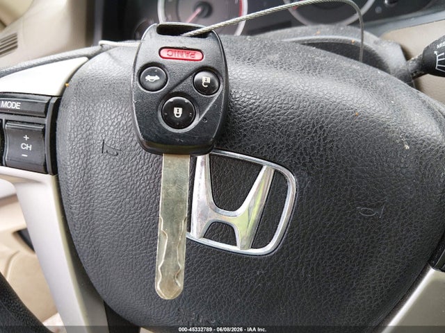 45332789 :رقم المزاد ، 1HGCP26448A039907 vin ، 2008 Honda Accord 2.4 Lx-p مزاد بيع
