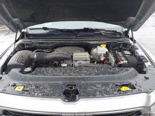 2021 Ram 1500 Laramie  4x4 5'7 Box მანქანა იყიდება აუქციონზე, vin: 1C6SRFJT2MN779945, აუქციონის ნომერი: 45332794