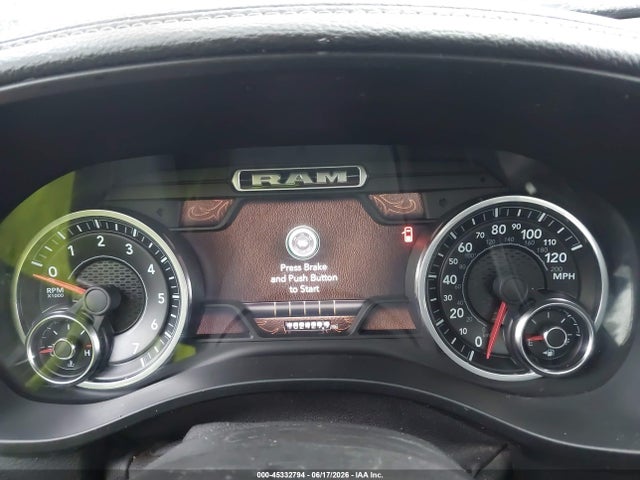2021 Ram 1500 Laramie  4x4 5'7 Box მანქანა იყიდება აუქციონზე, vin: 1C6SRFJT2MN779945, აუქციონის ნომერი: 45332794