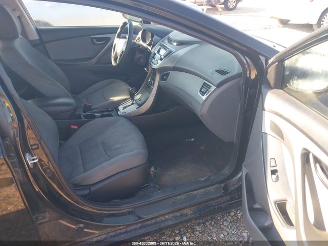 45332809 :رقم المزاد ، 5NPDH4AE9DH327470 vin ، 2013 Hyundai Elantra Gls مزاد بيع