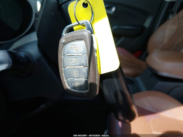 2015 Hyundai Tucson Limited მანქანა იყიდება აუქციონზე, vin: KM8JUCAG0FU030117, აუქციონის ნომერი: 45332901