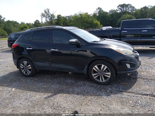 2015 Hyundai Tucson Limited მანქანა იყიდება აუქციონზე, vin: KM8JUCAG0FU030117, აუქციონის ნომერი: 45332901