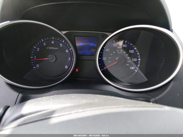 2015 Hyundai Tucson Limited მანქანა იყიდება აუქციონზე, vin: KM8JUCAG0FU030117, აუქციონის ნომერი: 45332901