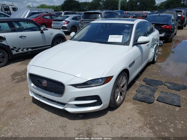 45332992 :رقم المزاد ، SAJAE4FX4LCP64312 vin ، 2020 Jaguar Xe S Rwd Automatic مزاد بيع