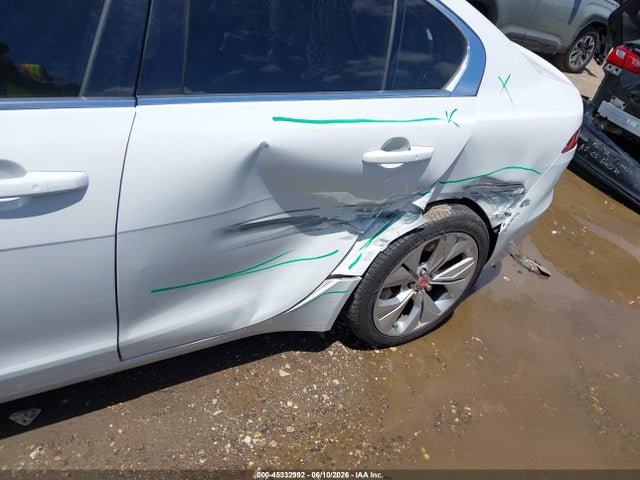 45332992 :رقم المزاد ، SAJAE4FX4LCP64312 vin ، 2020 Jaguar Xe S Rwd Automatic مزاد بيع