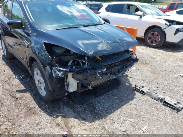 45333084 :رقم المزاد ، 1FMCU0GX7GUA65026 vin ، 2016 Ford Escape Se مزاد بيع