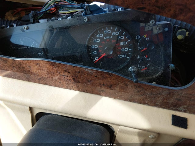 45333100 :رقم المزاد ، 1F6NF53Y460A10786 vin ، 2006 Ford F550 Super Duty Stripped Chass مزاد بيع
