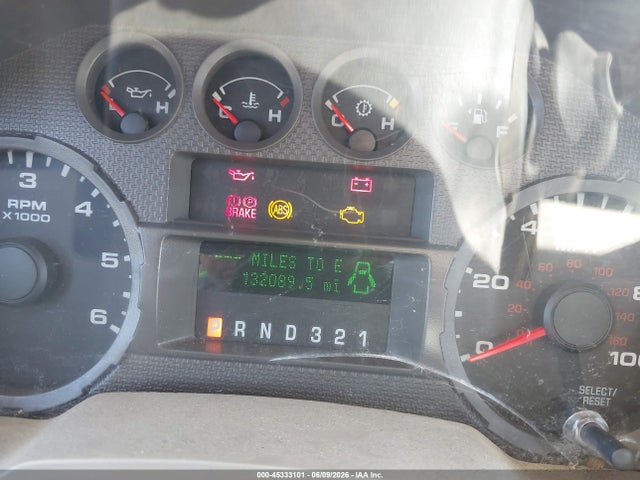 45333101 :رقم المزاد ، 1FDNF21559EA58644 vin ، 2009 Ford Super Duty F-250 Srw Xl/xlt مزاد بيع