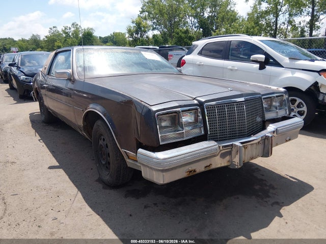 45333153 :رقم المزاد ، 1G4AZ57YXBE437492 vin ، 1981 Buick Riviera مزاد بيع