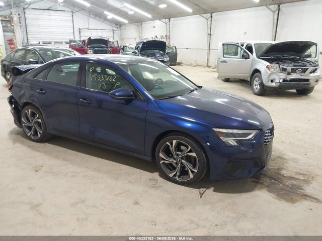 Aukcja sprzedaży 2023 Audi A3 Premium Plus 40 Tfsi Quattro S Tronic, vin: WAUHUDGY9PA024356, numer aukcji: 45333162